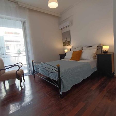 Apartment By The Sepolia Metro Athens Luaran gambar